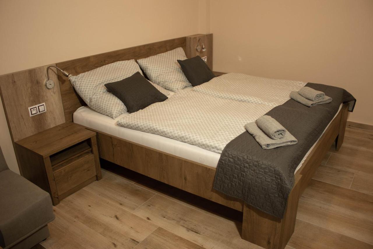 Apartmany Pilot Velka Hledsebe Buitenkant foto